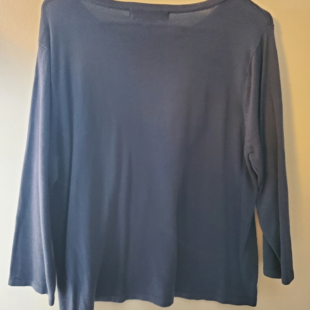 Sweater - Picture 3 of 3